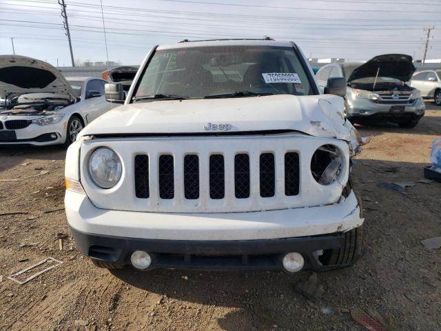 1C4NJRFBXFD215421 - 2015 JEEP PATRIOT LATITUDE WHITE photo 5