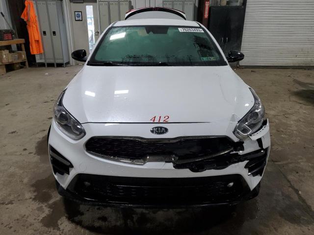 3KPF34AD0ME417156 - 2021 KIA FORTE GT LINE WHITE photo 5