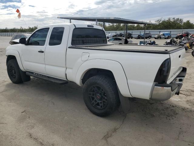 5TETU62N77Z414884 - 2007 TOYOTA TACOMA PRERUNNER ACCESS CAB WHITE photo 2