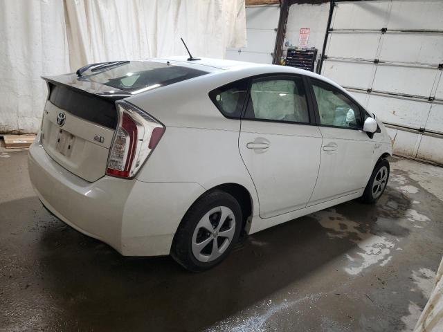 JTDKN3DU8F1863317 - 2015 TOYOTA PRIUS WHITE photo 3