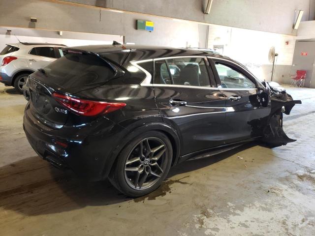 SJKCH5CP6HA026584 - 2017 INFINITI QX30 BASE BLACK photo 3