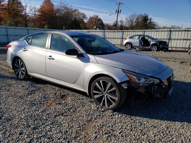 1N4BL4CV0MN341153 - 2021 NISSAN ALTIMA SR SILVER photo 4