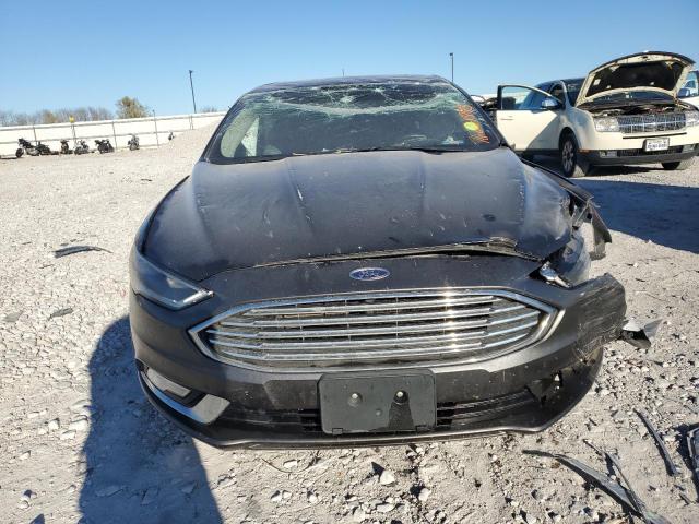 3FA6P0H96HR245587 - 2017 FORD FUSION SE GRAY photo 5