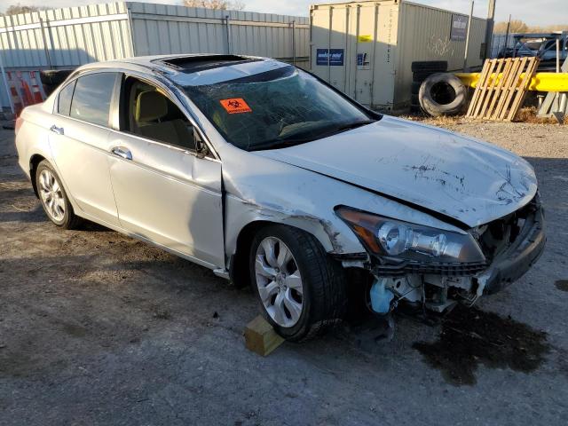 1HGCP3F78AA026373 - 2010 HONDA ACCORD EX WHITE photo 4