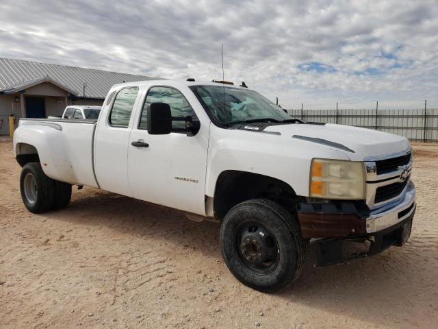 1GCJC79K99E164811 - 2009 CHEVROLET SILVERADO C3500 WHITE photo 4