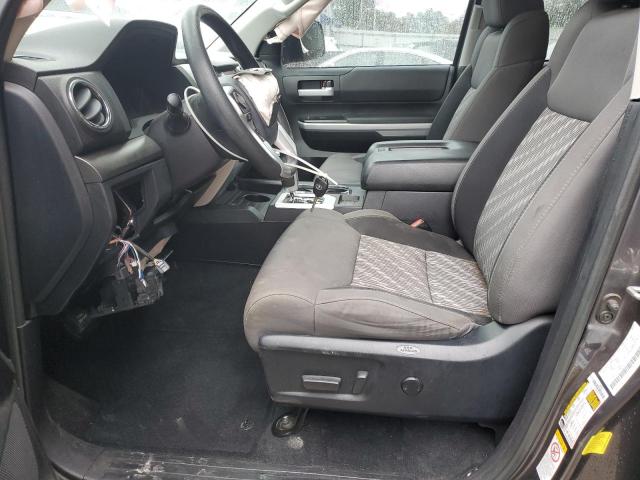5TFUW5F1XJX760636 - 2018 TOYOTA TUNDRA DOUBLE CAB SR/SR5 CHARCOAL photo 7