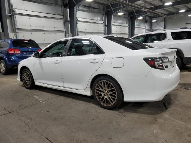 4T1BK1FK6CU508595 - 2012 TOYOTA CAMRY SE WHITE photo 2