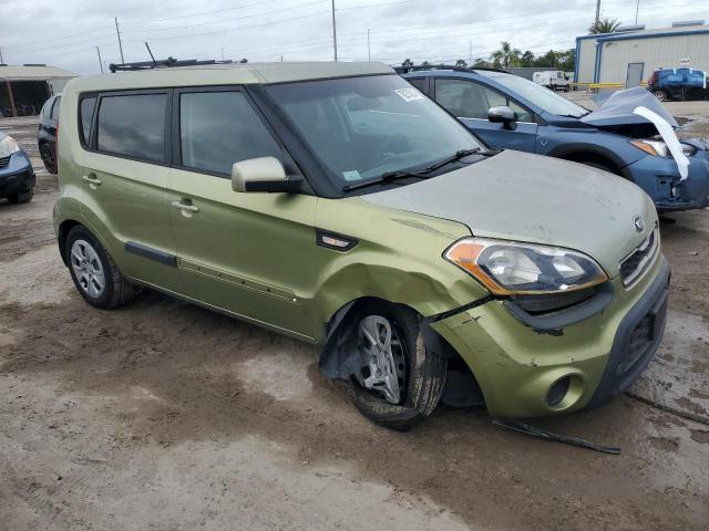 KNDJT2A52D7630374 - 2013 KIA SOUL GREEN photo 4