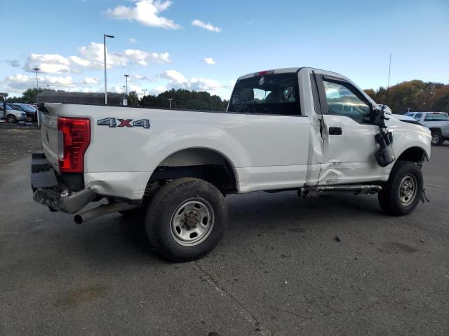 1FTRF3B62HEF04556 - 2017 FORD F350 SUPER DUTY WHITE photo 3