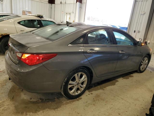 5NPEC4AC2BH059845 - 2011 HYUNDAI SONATA SE GRAY photo 3