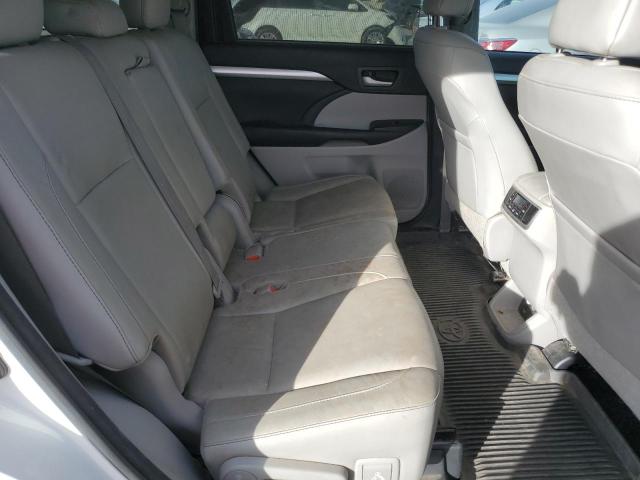 5TDJKRFH5GS338257 - 2016 TOYOTA HIGHLANDER XLE WHITE photo 11