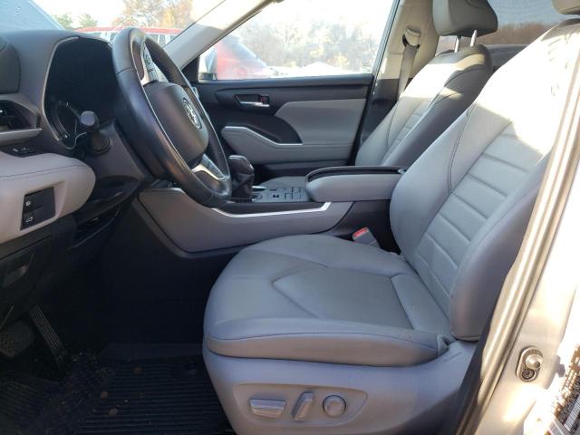 5TDGZRBH4NS575671 - 2022 TOYOTA HIGHLANDER XLE SILVER photo 7