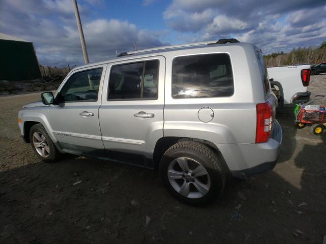 1J4NF4GB9BD279005 - 2011 JEEP PATRIOT LATITUDE SILVER photo 2