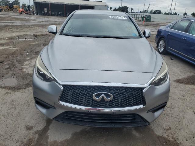 SJKCH5CP8HA032273 - 2017 INFINITI QX30 BASE GRAY photo 5