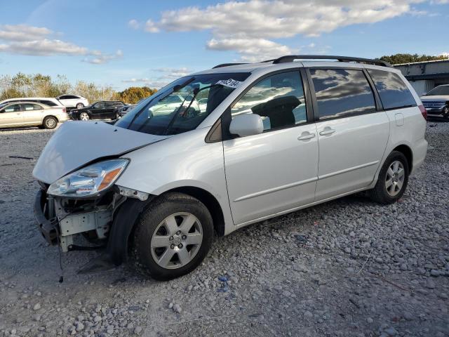 2005 TOYOTA SIENNA XLE, 