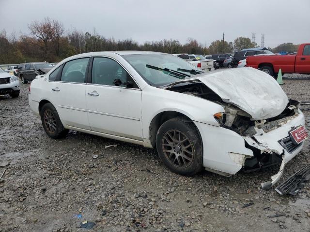 2G1WU58R579319949 - 2007 CHEVROLET IMPALA LTZ WHITE photo 4