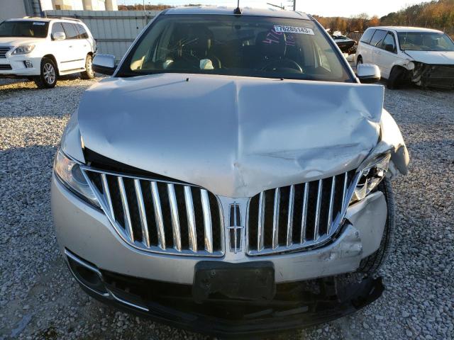 2LMDJ6JK8BBJ24763 - 2011 LINCOLN MKX SILVER photo 5