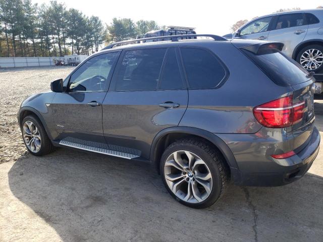 5UXZV8C58BL421219 - 2011 BMW X5 XDRIVE50I GRAY photo 2