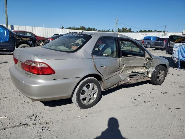 1HGCG5670YA044646 - 2000 HONDA ACCORD SE BEIGE photo 3