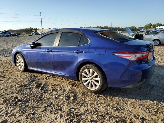 4T1B11HK4JU541169 - 2018 TOYOTA CAMRY L BLUE photo 2