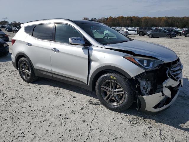 5XYZU3LB0HG488026 - 2017 HYUNDAI SANTA FE S SILVER photo 4