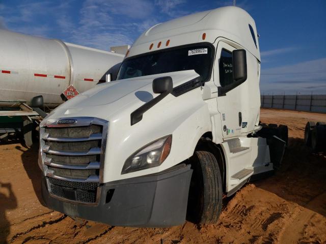 3AKJHHDR7KSKX8560 - 2019 FREIGHTLINER CASCADIA 1 WHITE photo 2