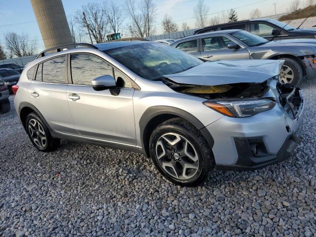 JF2GTAMC7JH338256 - 2018 SUBARU CROSSTREK LIMITED SILVER photo 4