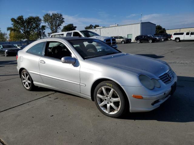 WDBRN64J03A486269 - 2003 MERCEDES-BENZ C 320 SPORT COUPE SILVER photo 4