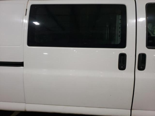 1GTZGGAA3A1180198 - 2010 GMC SAVANA G2500 WHITE photo 11