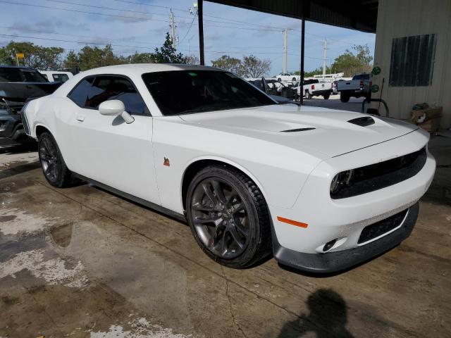 2C3CDZFJXNH247197 - 2022 DODGE CHALLENGER R/T SCAT PACK WHITE photo 4
