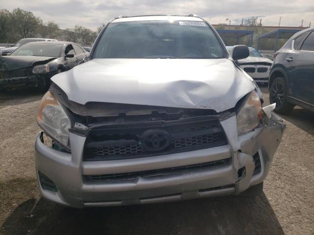 2T3ZF4DV0BW075668 - 2011 TOYOTA RAV4 SILVER photo 5