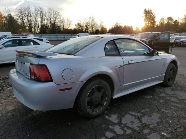 1FAFP40433F320713 - 2003 FORD MUSTANG SILVER photo 3