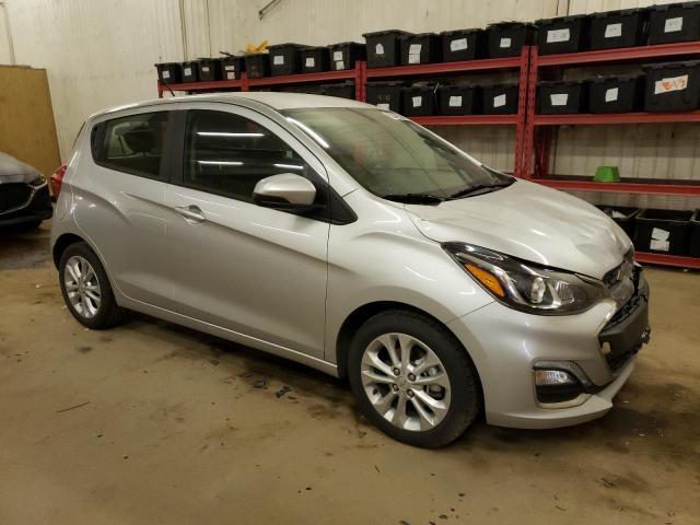 KL8CD6SA8NC013247 - 2022 CHEVROLET SPARK 1LT SILVER photo 4