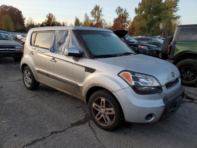 KNDJT2A22B7707358 - 2011 KIA SOUL + SILVER photo 4