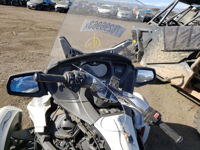 2BXNBDD28FV002250 - 2015 CAN-AM SPYDER ROA RT WHITE photo 5