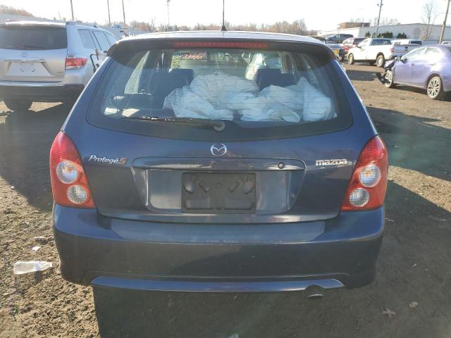 JM1BJ246331181772 - 2003 MAZDA PROTEGE PR5 BLUE photo 6