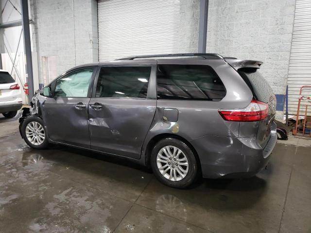 5TDYK3DC1FS580934 - 2015 TOYOTA SIENNA XLE GRAY photo 2