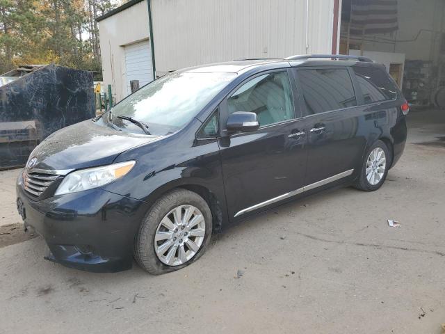 2013 TOYOTA SIENNA XLE, 