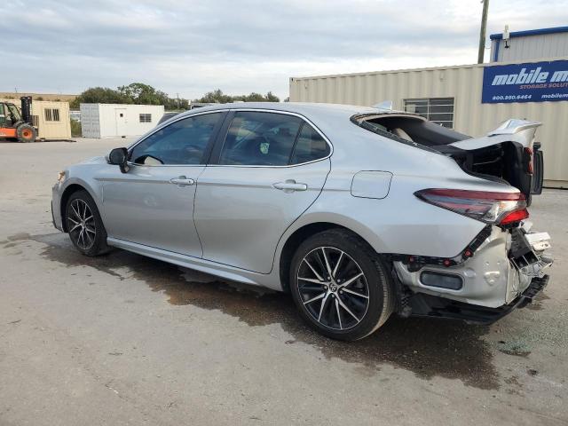 4T1G11AK2PU151857 - 2023 TOYOTA CAMRY SE NIGHT SHADE SILVER photo 2