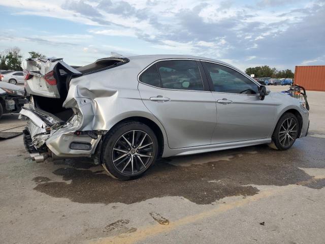 4T1G11AK2PU151857 - 2023 TOYOTA CAMRY SE NIGHT SHADE SILVER photo 3