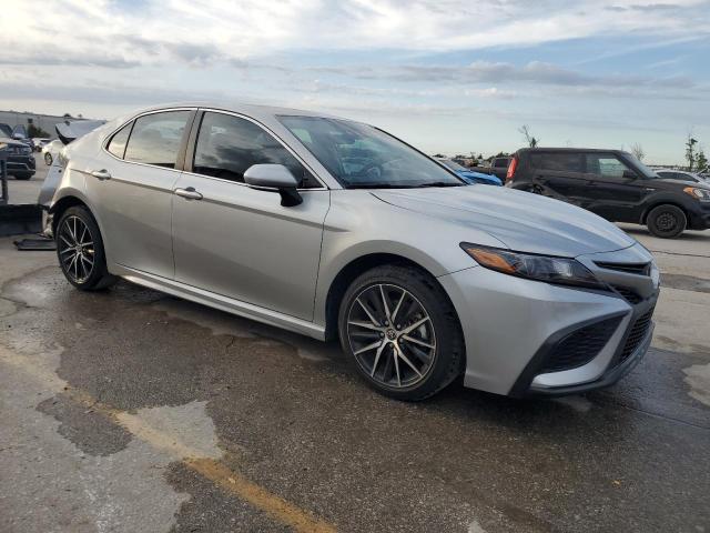 4T1G11AK2PU151857 - 2023 TOYOTA CAMRY SE NIGHT SHADE SILVER photo 4