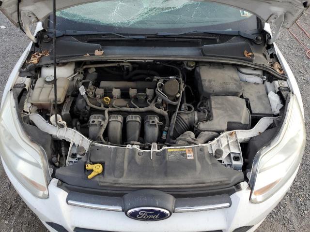 1FADP3K21DL303442 - 2013 FORD FOCUS SE WHITE photo 11