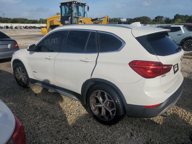 WBXHT3C37J5F89561 - 2018 BMW X1 XDRIVE28I WHITE photo 2