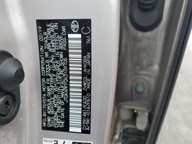 JTDKARFP2K3109706 - 2019 TOYOTA PRIUS PRIM ვერცხლისფერი ფოტო 12