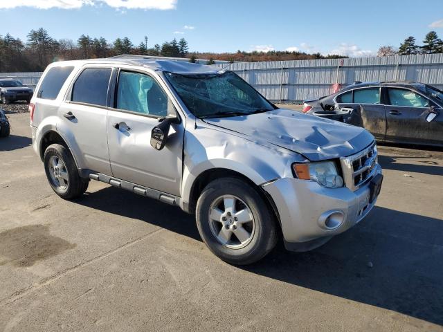 1FMCU9C76BKB75595 - 2011 FORD ESCAPE XLS SILVER photo 4