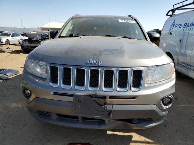 1C4NJDEBXDD281338 - 2013 JEEP COMPASS LATITUDE GRAY photo 5