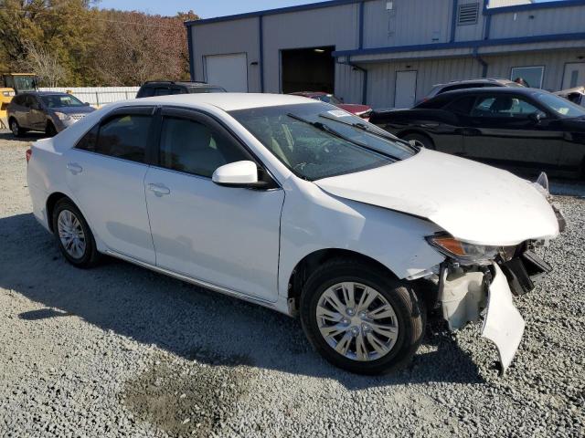 4T4BF1FKXCR244100 - 2012 TOYOTA CAMRY BASE WHITE photo 4