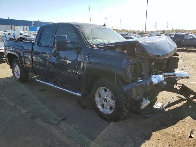 1GCSKSE3XAZ110407 - 2010 CHEVROLET SILVERADO K1500 LT BLUE photo 4