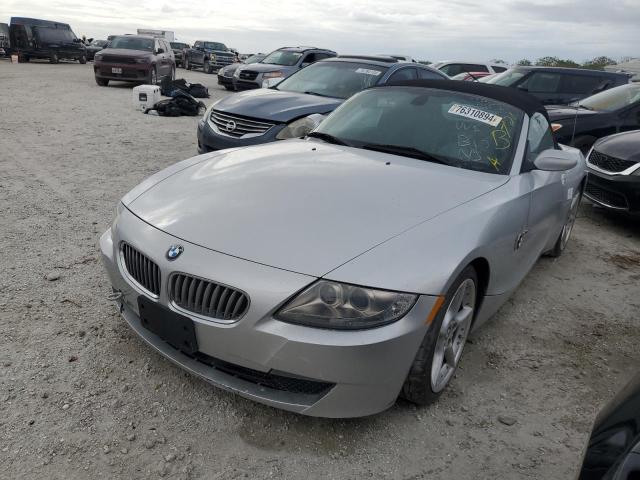 4USBU53506LW92246 - 2006 BMW Z4 3.0SI SILVER photo 1