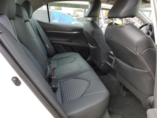 4T1G11AK8PU813053 - 2023 TOYOTA CAMRY SE NIGHT SHADE WHITE photo 10